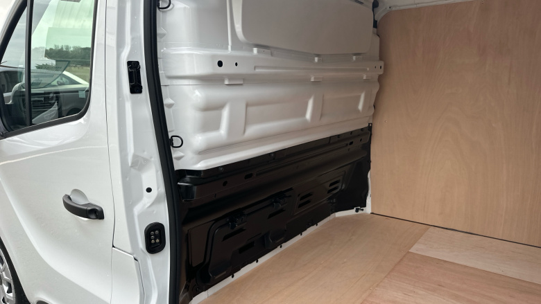 Renault Trafic Lwb Diesel LL30 Blue dCi 130 Advance [Safety] Van